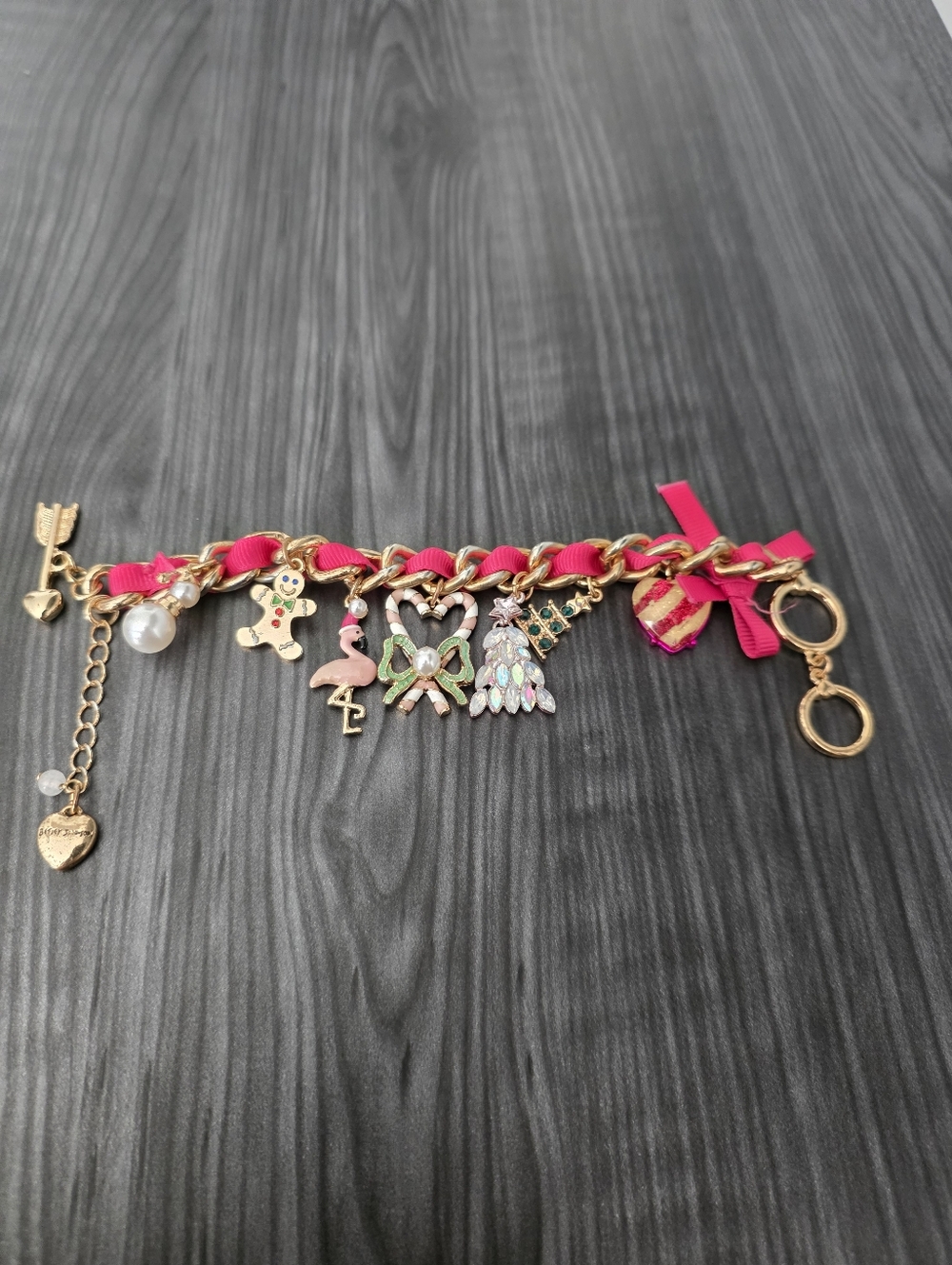 Betsey Johnson Christmas Charm Bracelet